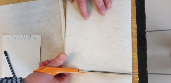 Nauczyciele także szyją maseczki