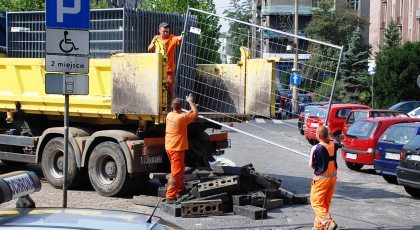 Roboty drogowe w mieście