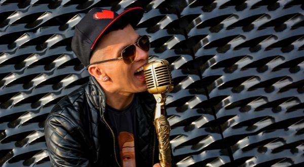 Sosnowiczanin w „stajni” Sony Music