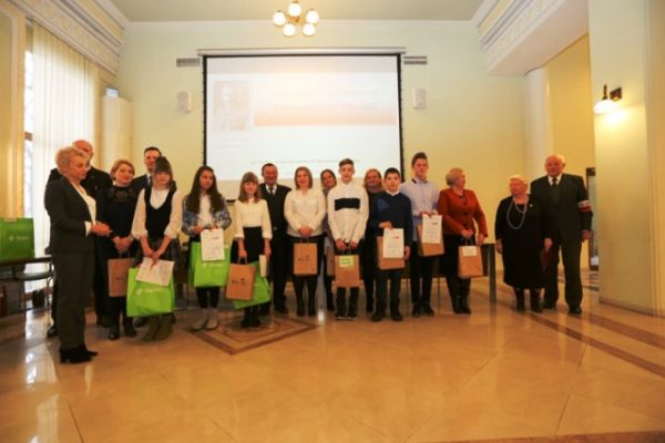 Paulina Sobczyk laureatką Wojewódzkiego Konkursu Historycznego