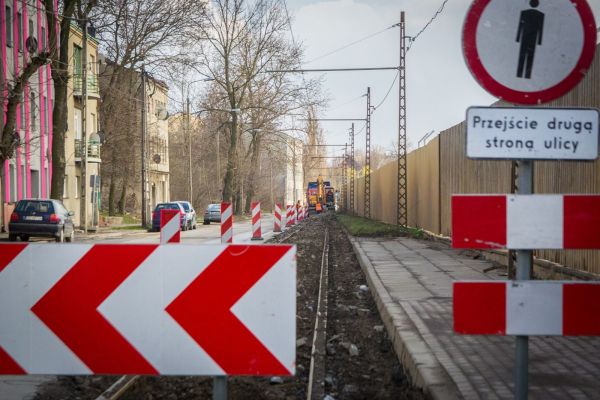 Rewitalizacja ulicy Staszica. Po wodociągach czas na torowisko tramwajowe
