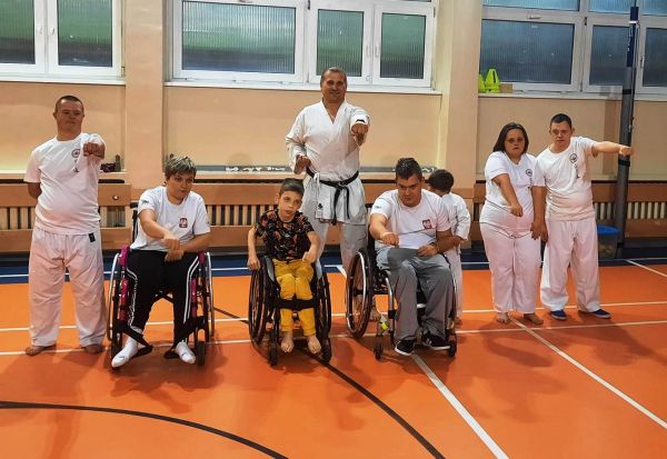 Dołącz do grupy Para Karate