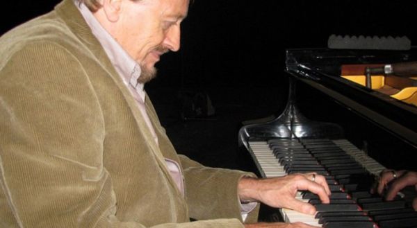 Adam Makowicz -legenda jazzu zagra w Sosnowcu