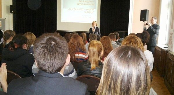 Międzyszkolny Projekt Edukacyjno – Wychowawczy: „Jan Paweł II – Papież rodziny”